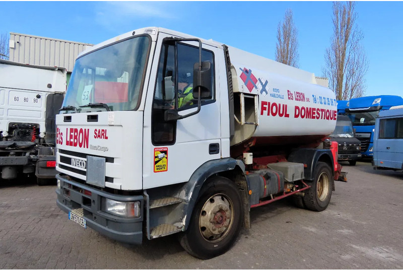 Iveco Eurocargo FUEL (DIESEL/PETROL) 8000 LITERS, COMP: 3500L,1000L, 3500L - משאית מכל, משאית מנוף: תמונה 1 Iveco Eurocargo FUEL (DIESEL/PETROL) 8000 LITERS, COMP: 3500L,1000L, 3500L - משאית מכל, משאית מנוף: תמונה 1