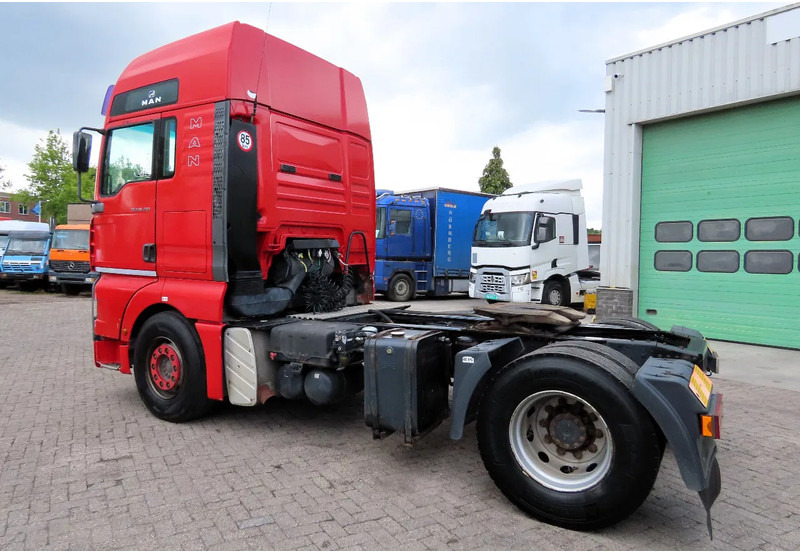 MAN TGA 18.410 Manual gearbox, Manual pomp, PTO, HYDRAULIC - יחידת טרקטור: תמונה 5 MAN TGA 18.410 Manual gearbox, Manual pomp, PTO, HYDRAULIC - יחידת טרקטור: תמונה 5