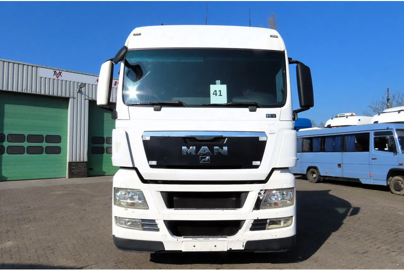 MAN TGX 14.440 EVV EURO5,RETARDER, FRIGO, 2 beds - יחידת טרקטור: תמונה 3 MAN TGX 14.440 EVV EURO5,RETARDER, FRIGO, 2 beds - יחידת טרקטור: תמונה 3