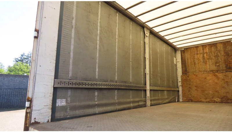 משאית וילונות צד MAN TGX 26.480 446577 KM! RETARDER+ liftaxel + moving axel: תמונה 13
