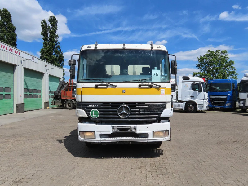 Mercedes-Benz Actros 2535 Crane Palfinger PK17000, 6x2 , 3 pedal. - משאית מנוף: תמונה 4 Mercedes-Benz Actros 2535 Crane Palfinger PK17000, 6x2 , 3 pedal. - משאית מנוף: תמונה 4