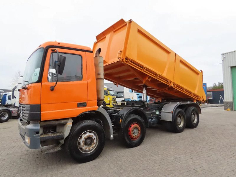 Mercedes-Benz Actros 3240 Manual, steel dumper! Great condition! - מזהיר: תמונה 2 Mercedes-Benz Actros 3240 Manual, steel dumper! Great condition! - מזהיר: תמונה 2