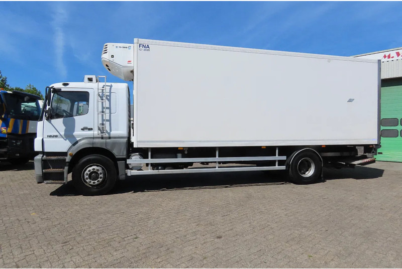 Mercedes-Benz Axor 1828 TK TS500, Lamberet. Very good condition - משאית קירור: תמונה 4 Mercedes-Benz Axor 1828 TK TS500, Lamberet. Very good condition - משאית קירור: תמונה 4