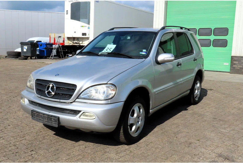 Mercedes-Benz M-Klasse ML ML 270. for export, 5 seats, real leather, Climate - מכונית: תמונה 2 Mercedes-Benz M-Klasse ML ML 270. for export, 5 seats, real leather, Climate - מכונית: תמונה 2