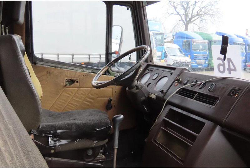 כלי רכב מסחרי עם לוח Mercedes-Benz Vario 609 (manual injection).Very clean: תמונה 10