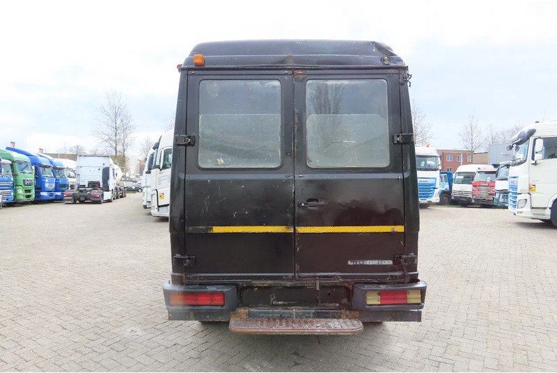 כלי רכב מסחרי עם לוח Mercedes-Benz Vario 609 (manual injection).Very clean: תמונה 6