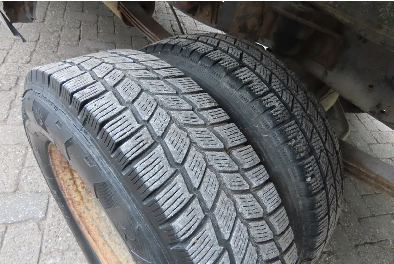כלי רכב מסחרי עם לוח Mercedes-Benz Vario 609 (manual injection).Very clean: תמונה 15