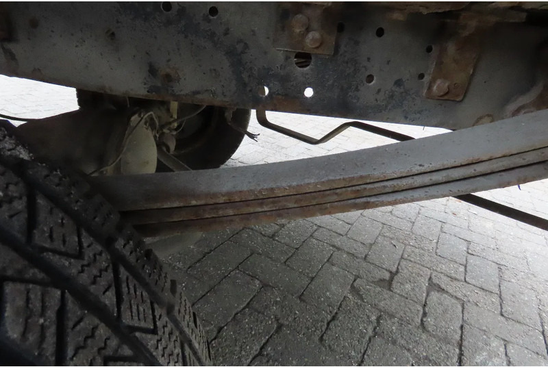 כלי רכב מסחרי עם לוח Mercedes-Benz Vario 609 (manual injection).Very clean: תמונה 18