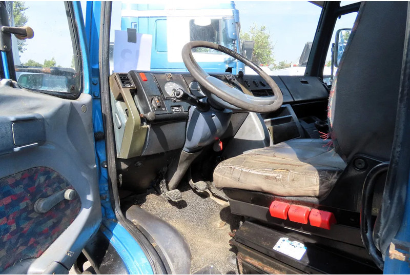 כלי רכב מסחרי עם לוח Mercedes-Benz Vario 812D: תמונה 12