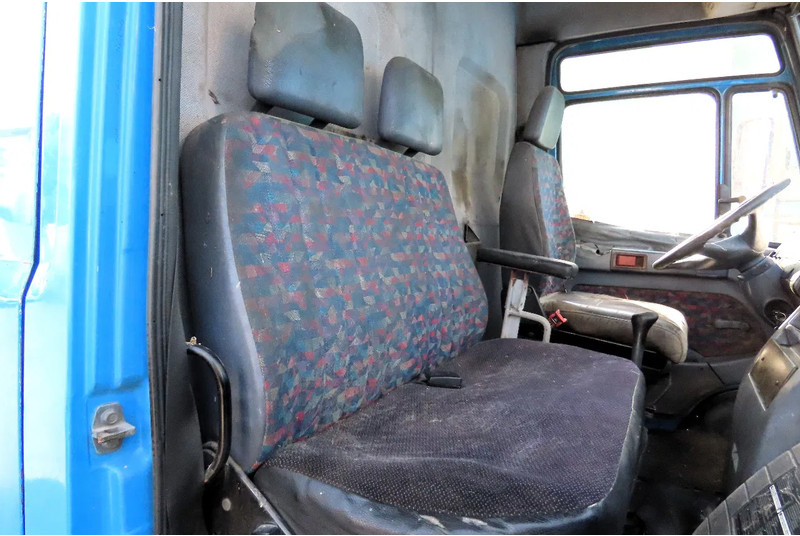 כלי רכב מסחרי עם לוח Mercedes-Benz Vario 812D: תמונה 14