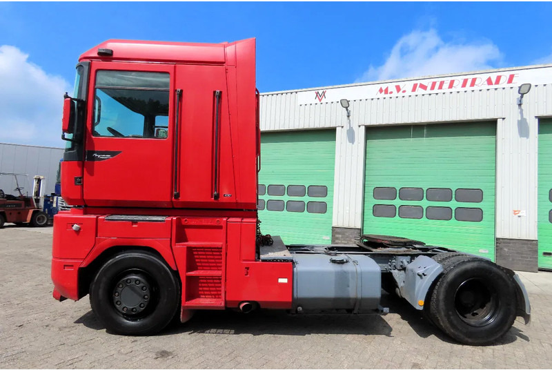 Renault Magnum 430 Mack ! Manual pomp ! - יחידת טרקטור: תמונה 5 Renault Magnum 430 Mack ! Manual pomp ! - יחידת טרקטור: תמונה 5
