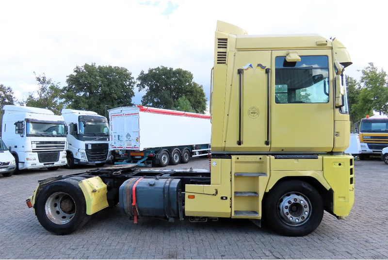 Renault Magnum 480 Mack!! Retarder! Manual - יחידת טרקטור: תמונה 4 Renault Magnum 480 Mack!! Retarder! Manual - יחידת טרקטור: תמונה 4