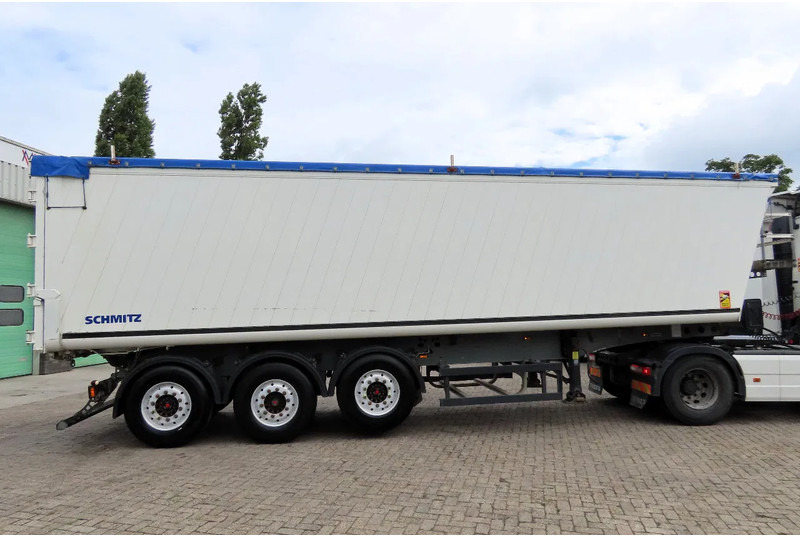 סמיטריילר עם מזהיר Schmitz Cargobull 50m3 , 6240kg LIFT/ SAF, GREAT Condition: תמונה 7