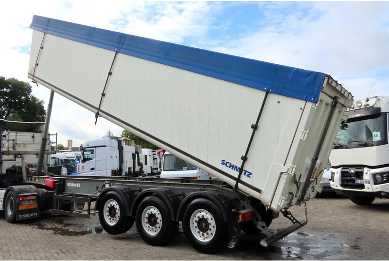 סמיטריילר עם מזהיר Schmitz Cargobull 50m3 , 6240kg LIFT/ SAF, GREAT Condition: תמונה 15