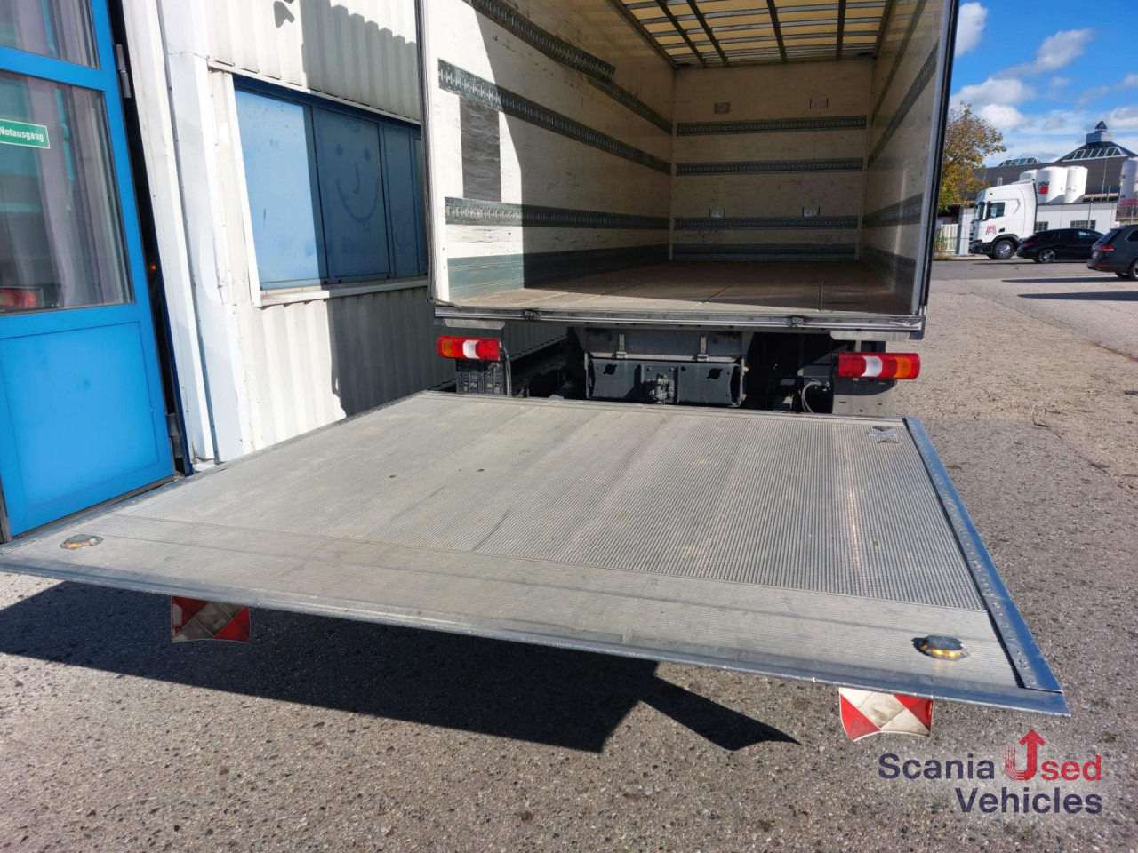 MERCEDES-BENZ Atego 1221 L Koffer Ladebordwand - משאית תיבה: תמונה 5 MERCEDES-BENZ Atego 1221 L Koffer Ladebordwand - משאית תיבה: תמונה 5