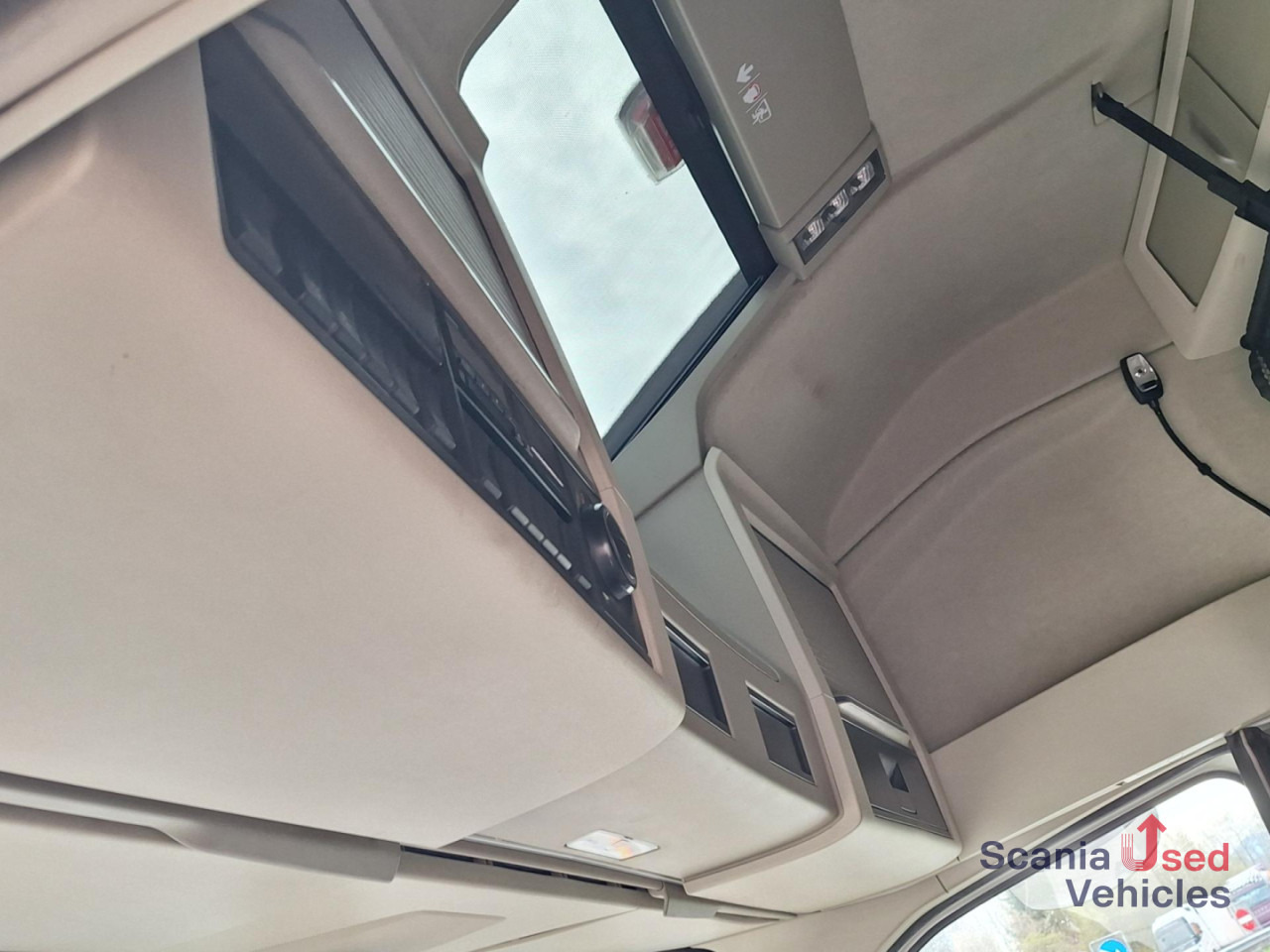 VOLVO FH 500 Lowliner Euro 6 TUV NEU !! - יחידת טרקטור: תמונה 2 VOLVO FH 500 Lowliner Euro 6 TUV NEU !! - יחידת טרקטור: תמונה 2