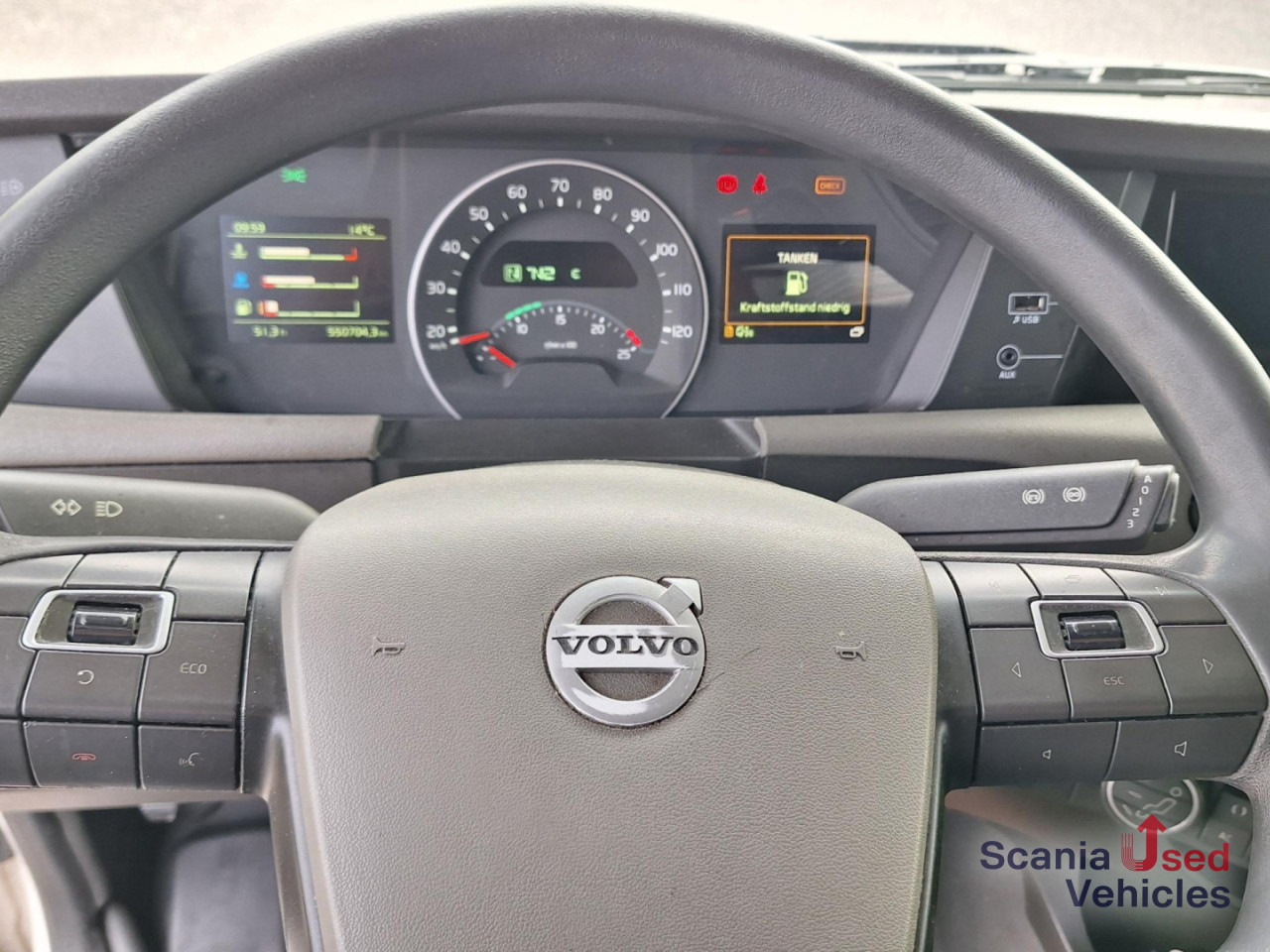 VOLVO FH 500 Lowliner Euro 6 TUV NEU !! - יחידת טרקטור: תמונה 4 VOLVO FH 500 Lowliner Euro 6 TUV NEU !! - יחידת טרקטור: תמונה 4