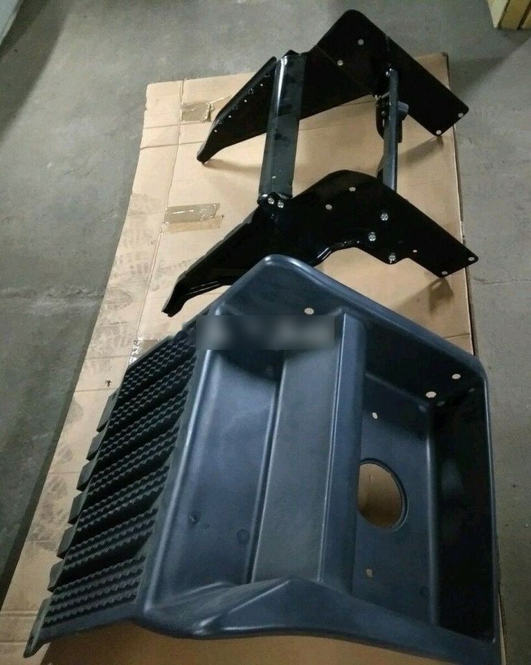 Scania COVER REPAIR KIT STEPS+SIDE BRACKETS+PLASTIC COVER Scania R, CR/CP - מצבר עבור משאית: תמונה 1 Scania COVER REPAIR KIT STEPS+SIDE BRACKETS+PLASTIC COVER Scania R, CR/CP - מצבר עבור משאית: תמונה 1