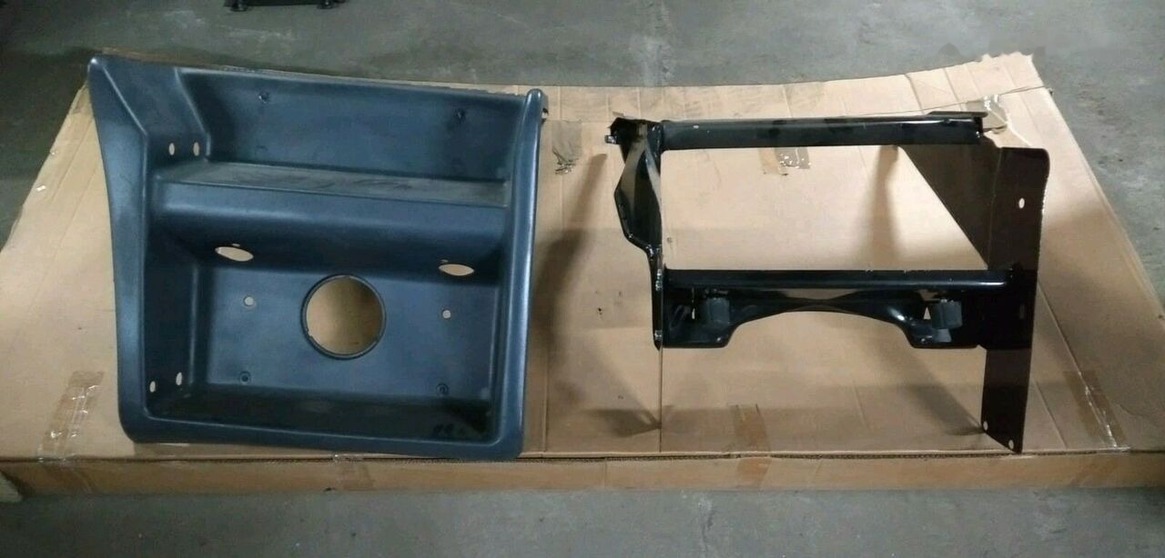 Scania COVER REPAIR KIT STEPS+SIDE BRACKETS+PLASTIC COVER Scania R, CR/CP - מצבר עבור משאית: תמונה 4 Scania COVER REPAIR KIT STEPS+SIDE BRACKETS+PLASTIC COVER Scania R, CR/CP - מצבר עבור משאית: תמונה 4