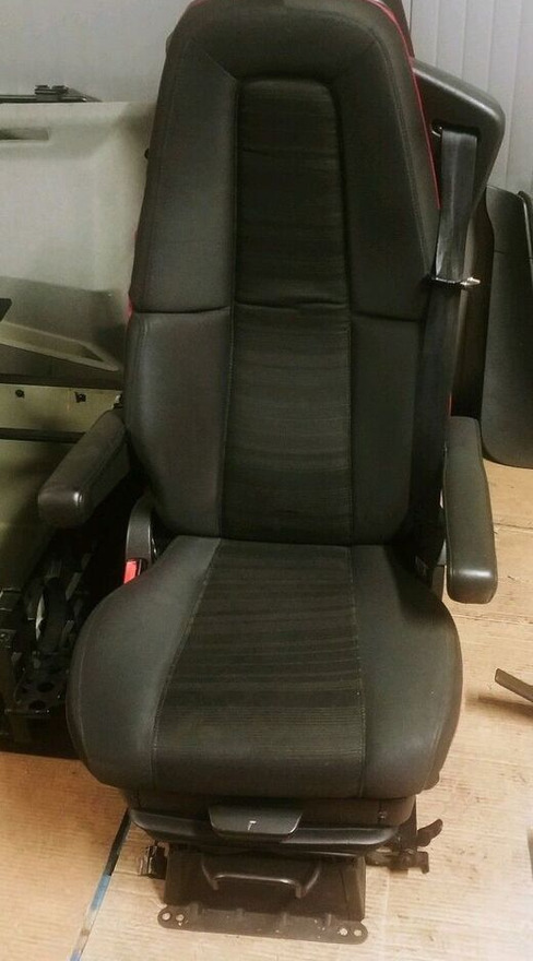 Volvo SET OF 2 PNEUMATIC AIR S, LEFT AND RIGHT, LHD Volvo FH4 - מושב עבור משאית: תמונה 2 Volvo SET OF 2 PNEUMATIC AIR S, LEFT AND RIGHT, LHD Volvo FH4 - מושב עבור משאית: תמונה 2