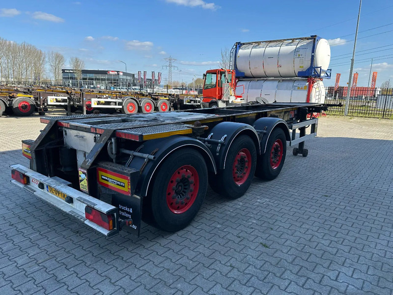 Burg 20FT ADR (EX/II, EX/III, FL, AT), Leergewicht: 3.690kg, SAF INTRADISC, 2x liftaxle, ALCOA, NL-Chassis, APK/ADR: 08-2025 - סמיטריילר מוביל מכולות/ החלפת גוף: תמונה 3 Burg 20FT ADR (EX/II, EX/III, FL, AT), Leergewicht: 3.690kg, SAF INTRADISC, 2x liftaxle, ALCOA, NL-Chassis, APK/ADR: 08-2025 - סמיטריילר מוביל מכולות/ החלפת גוף: תמונה 3
