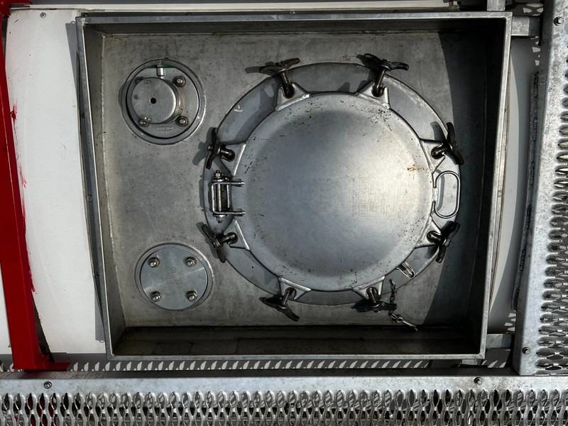 מכל אחסון עבור הובלה של כימיקלים CIMC 20FT ISO, 25.010L/1-COMP/3 BAFFELS/4 shutters, ADR valid until 01/2027: תמונה 13