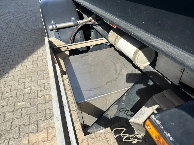 סמיטריילר מוביל מכולות/ החלפת גוף Van Hool 20FT Tipping-chassis, ADR (EX/II, EX/III, FL, AT), SAF, 2 liftaxles, APK/ADR: 10-2025: תמונה 17
