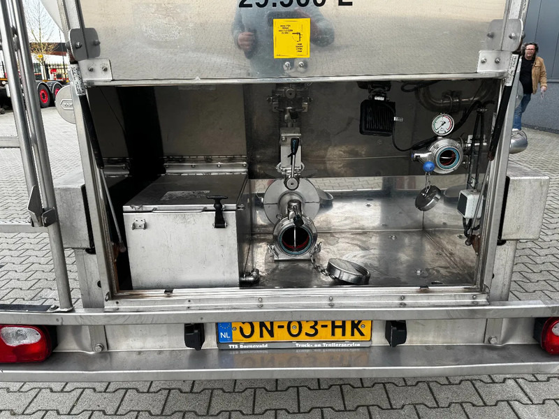 Van Hool LEVENSMIDDEL / RVS Rahmen / Leergewicht: 5.860kg / 29.500L / 1-Kammer+ 1 Schwallwand / Scheibebremse / NL / APK 03-2026 - סמיטריילר מכל: תמונה 5 Van Hool LEVENSMIDDEL / RVS Rahmen / Leergewicht: 5.860kg / 29.500L / 1-Kammer+ 1 Schwallwand / Scheibebremse / NL / APK 03-2026 - סמיטריילר מכל: תמונה 5