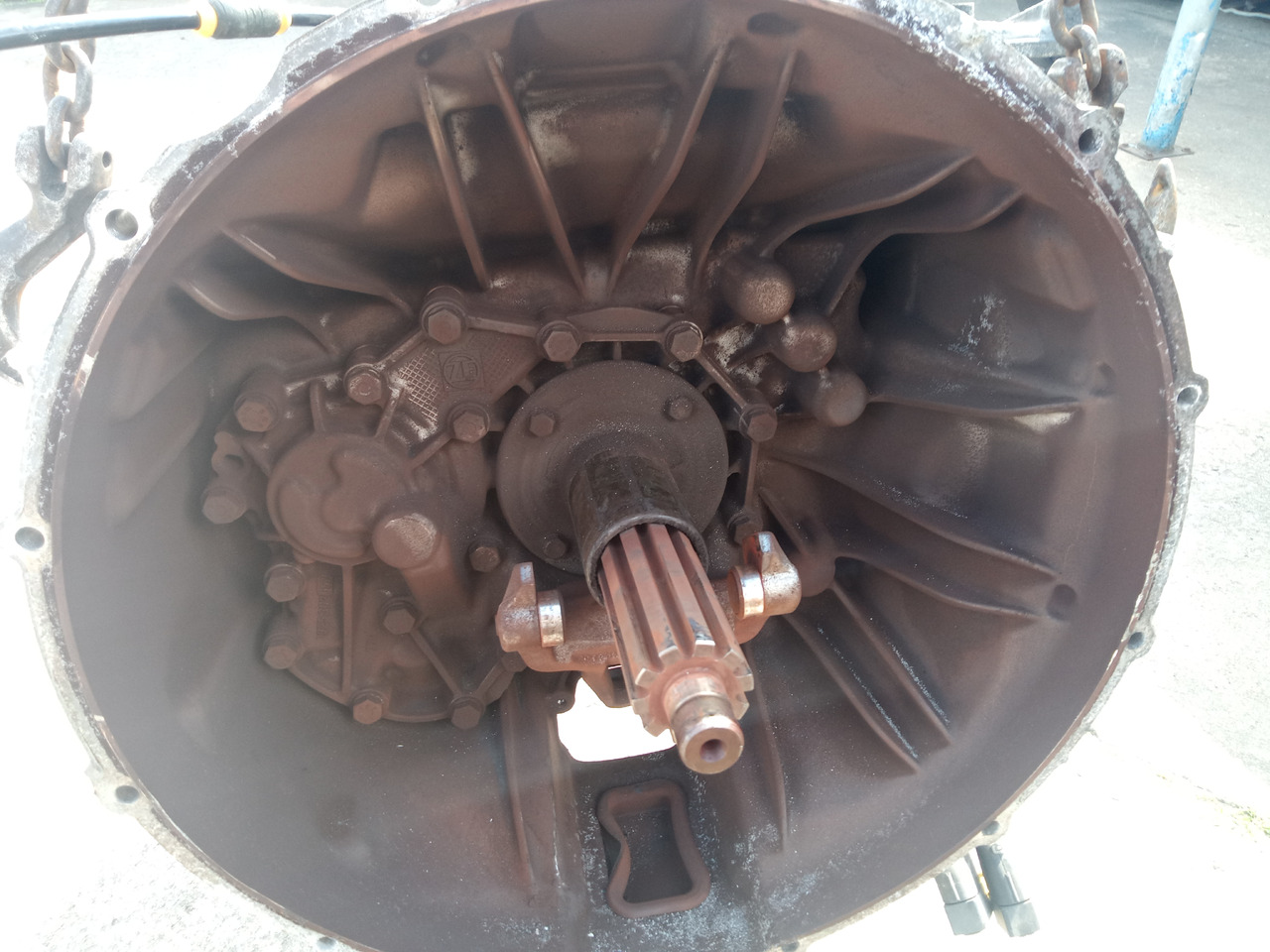 DAF XF106 - תיבת הילוכים: תמונה 3 DAF XF106 - תיבת הילוכים: תמונה 3