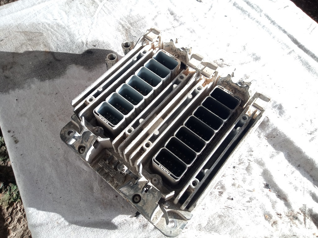 EDC Scania R440 DC1305 2023093 - ECU עבור משאית: תמונה 2 EDC Scania R440 DC1305 2023093 - ECU עבור משאית: תמונה 2