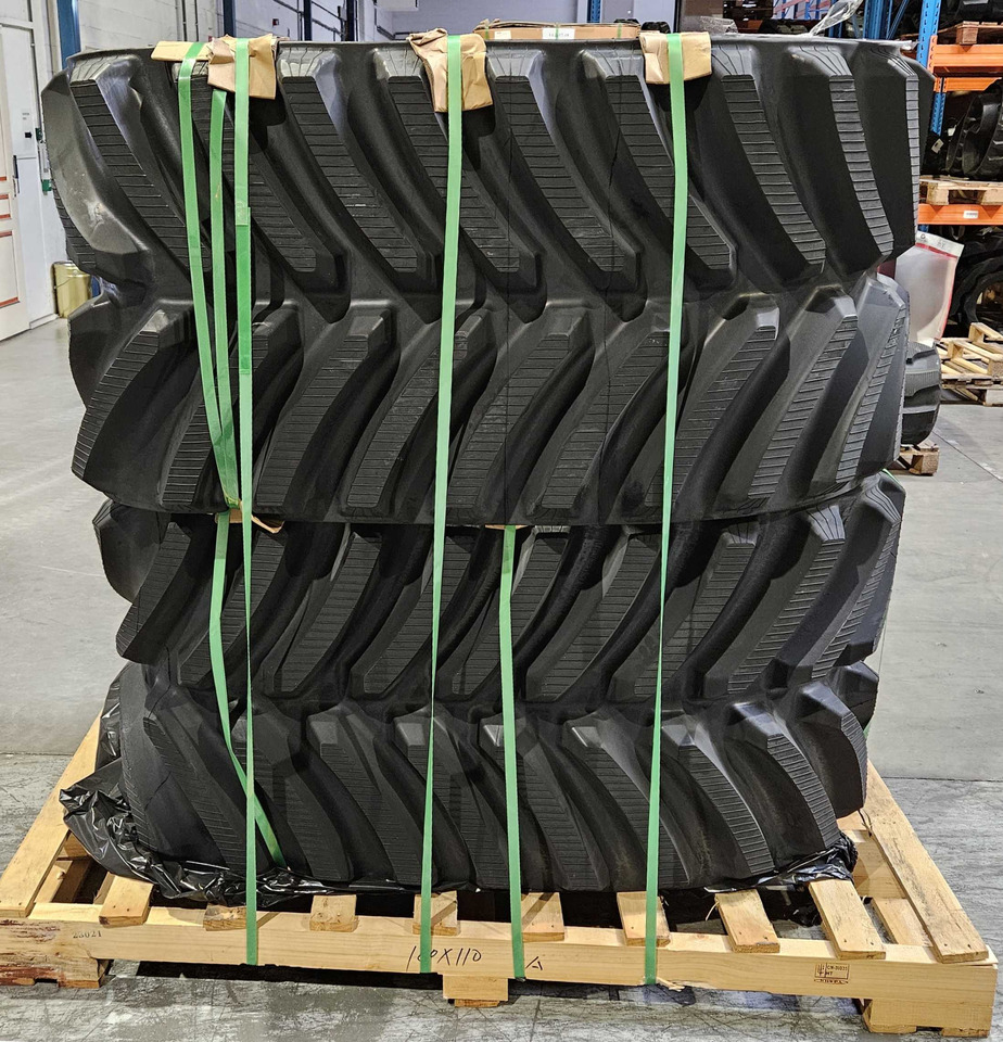 Rubber track for Versatile 30" - רצועה עבור טרקטור עוקב: תמונה 2 Rubber track for Versatile 30" - רצועה עבור טרקטור עוקב: תמונה 2