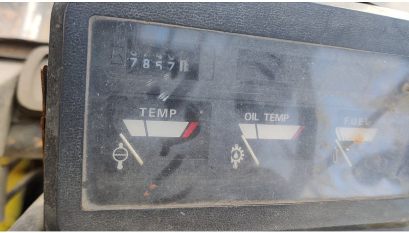 Caterpillar SE-300-15 - מלגזת סולר: תמונה 5 Caterpillar SE-300-15 - מלגזת סולר: תמונה 5