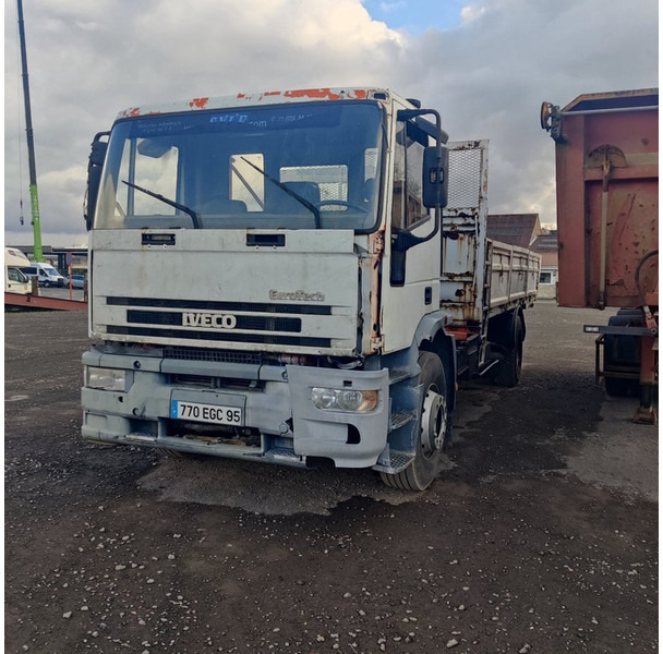 Iveco Eurotech - משאית צד נופל/ שטוחה: תמונה 1 Iveco Eurotech - משאית צד נופל/ שטוחה: תמונה 1