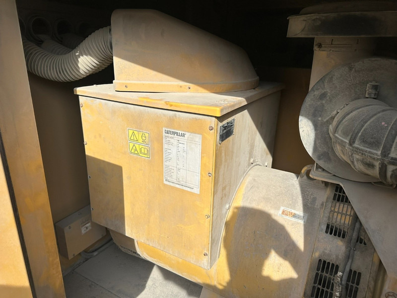 ערכת גנרטורים Caterpillar 400 GEN SET - 365kVA - 292kW - 400V/230V - 527A - 4574kg: תמונה 17