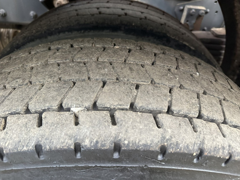 משאית ואקום DAF CF 85.360 8x4 LAGRAM (Bekker) 18m³ KOLKENZUIGER / HYDROCUREUR / VACUUM TRUCK - MANUAL ZF - STEEL SPRING / BIG AXLES HUB REDUCTION - BE TRUCK: תמונה 15
