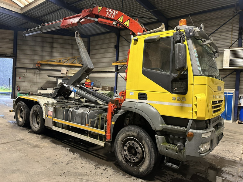 Iveco TRAKKER 350 6x4 HOOKLIFT + CRANE FASSI F120.22 (5/6 F) - *342.000km* - STEEL SPRING / BIG AXLES - AS TRONIC AUTOMATIC GEARBOX - משאית הרמת וו, משאית מנוף: תמונה 1 Iveco TRAKKER 350 6x4 HOOKLIFT + CRANE FASSI F120.22 (5/6 F) - *342.000km* - STEEL SPRING / BIG AXLES - AS TRONIC AUTOMATIC GEARBOX - משאית הרמת וו, משאית מנוף: תמונה 1