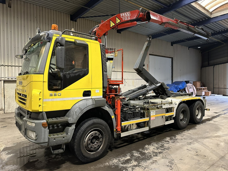 Iveco TRAKKER 350 6x4 HOOKLIFT + CRANE FASSI F120.22 (5/6 F) - *342.000km* - STEEL SPRING / BIG AXLES - AS TRONIC AUTOMATIC GEARBOX - משאית הרמת וו, משאית מנוף: תמונה 3 Iveco TRAKKER 350 6x4 HOOKLIFT + CRANE FASSI F120.22 (5/6 F) - *342.000km* - STEEL SPRING / BIG AXLES - AS TRONIC AUTOMATIC GEARBOX - משאית הרמת וו, משאית מנוף: תמונה 3