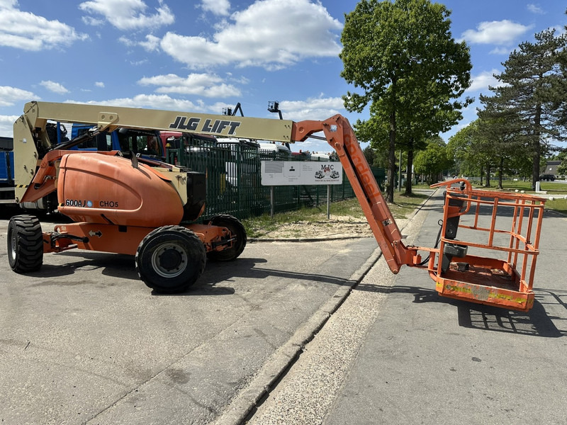 JLG 600AJ 4x4x4 - 20m - 230kg - DIESEL - BE MACHINE - פלטפורמה אווירית: תמונה 5 JLG 600AJ 4x4x4 - 20m - 230kg - DIESEL - BE MACHINE - פלטפורמה אווירית: תמונה 5