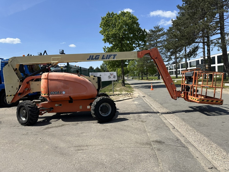JLG 600AJ 4x4x4 - 20m - 230kg - DIESEL - BELGISCHE MACHINE - פלטפורמה אווירית: תמונה 5 JLG 600AJ 4x4x4 - 20m - 230kg - DIESEL - BELGISCHE MACHINE - פלטפורמה אווירית: תמונה 5