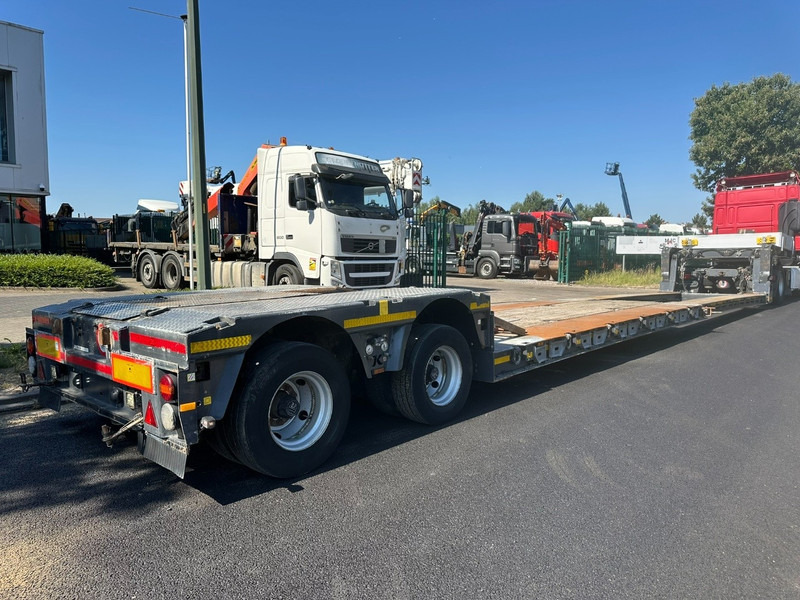 Kässbohrer LB2 48T - LOWBED - TIEFBETT / REMOVABLE NECK - ABNEHMBARE SCHWANENHALS - HYDR STEERING AXLES / LENKACHSEN - BPW - סמיטריילר עם מטען נמוך: תמונה 2 Kässbohrer LB2 48T - LOWBED - TIEFBETT / REMOVABLE NECK - ABNEHMBARE SCHWANENHALS - HYDR STEERING AXLES / LENKACHSEN - BPW - סמיטריילר עם מטען נמוך: תמונה 2
