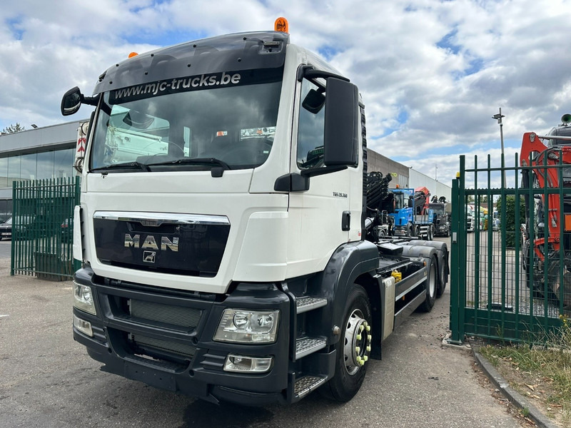 MAN TGS 28.360 6x2 HOOKLIFT 21T HIAB MULTILIFT XR21-S51 - LIFT AXLE - BE TRUCK - משאית הרמת וו: תמונה 2 MAN TGS 28.360 6x2 HOOKLIFT 21T HIAB MULTILIFT XR21-S51 - LIFT AXLE - BE TRUCK - משאית הרמת וו: תמונה 2