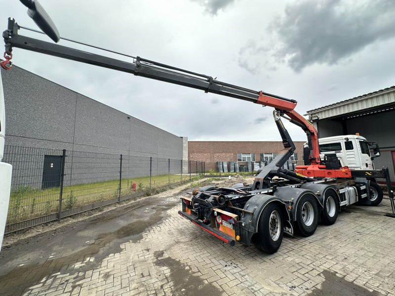 MAN TGS 35.400 8x4 TRIDEM HOOKLIFT T22 + CRANE PALFINGER PK 18001 EH + RADIO - EURO 5 - LIFT/STEERING AXLE - BE TRUCK - משאית הרמת וו, משאית מנוף: תמונה 5 MAN TGS 35.400 8x4 TRIDEM HOOKLIFT T22 + CRANE PALFINGER PK 18001 EH + RADIO - EURO 5 - LIFT/STEERING AXLE - BE TRUCK - משאית הרמת וו, משאית מנוף: תמונה 5