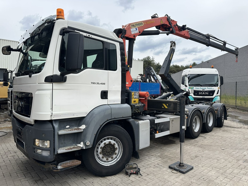 MAN TGS 35.400 8x4 TRIDEM HOOKLIFT T22 + CRANE PALFINGER PK 18001 EH + RADIO - EURO 5 - LIFT/STEERING AXLE - BE TRUCK - משאית הרמת וו, משאית מנוף: תמונה 1 MAN TGS 35.400 8x4 TRIDEM HOOKLIFT T22 + CRANE PALFINGER PK 18001 EH + RADIO - EURO 5 - LIFT/STEERING AXLE - BE TRUCK - משאית הרמת וו, משאית מנוף: תמונה 1