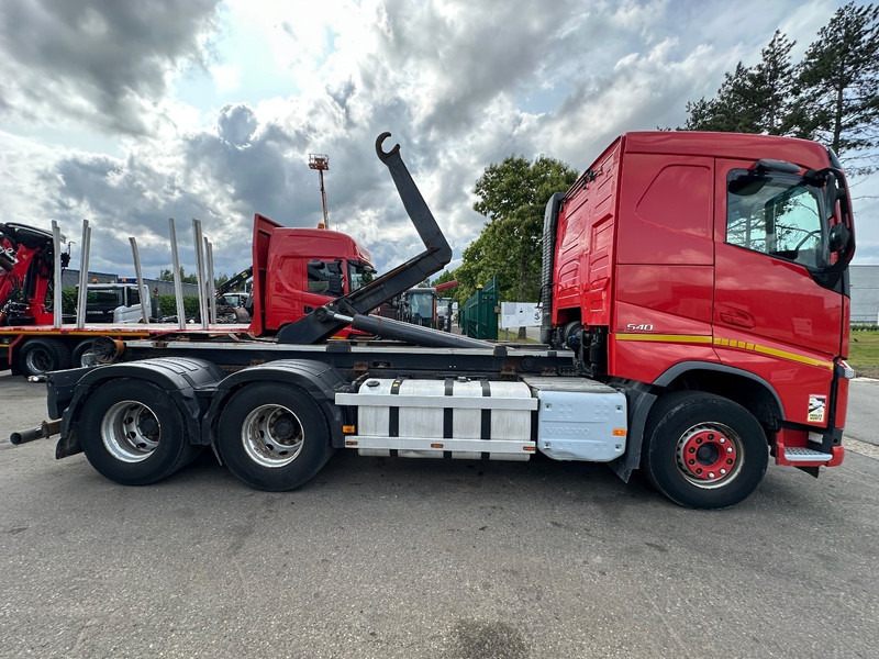 Volvo FH 540 6x4 HOOKLIFT 20T - RETARDER - LIFT AXLE - I-park Cool - SLEEPERCAB - E6 - BE TRUCK - משאית הרמת וו: תמונה 5 Volvo FH 540 6x4 HOOKLIFT 20T - RETARDER - LIFT AXLE - I-park Cool - SLEEPERCAB - E6 - BE TRUCK - משאית הרמת וו: תמונה 5