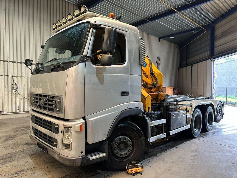 Volvo FH12-420 8x4 HOOKLIFT AJK + CRANE EFFER 250 - 3S - RADIO - TRIDEM LIFT + STEERING AXLE - I SHIFT - BE TRUCK - משאית הרמת וו, משאית מנוף: תמונה 1 Volvo FH12-420 8x4 HOOKLIFT AJK + CRANE EFFER 250 - 3S - RADIO - TRIDEM LIFT + STEERING AXLE - I SHIFT - BE TRUCK - משאית הרמת וו, משאית מנוף: תמונה 1