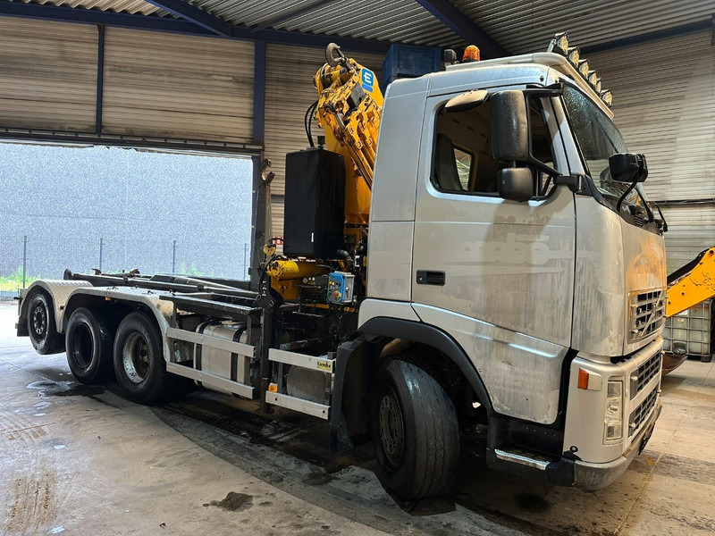 Volvo FH12-420 8x4 HOOKLIFT AJK + CRANE EFFER 250 - 3S - RADIO - TRIDEM LIFT + STEERING AXLE - I SHIFT - BE TRUCK - משאית הרמת וו, משאית מנוף: תמונה 3 Volvo FH12-420 8x4 HOOKLIFT AJK + CRANE EFFER 250 - 3S - RADIO - TRIDEM LIFT + STEERING AXLE - I SHIFT - BE TRUCK - משאית הרמת וו, משאית מנוף: תמונה 3