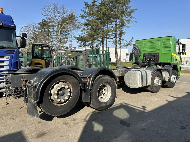 Volvo FM 340 8x2 CHASSIS (7m35) - LIFT+STEERING AXLE - MANUAL GEARBOX - EURO 3 - TÜV 05/2025 - BE TRUCK - משאית עם שלדת תא: תמונה 5 Volvo FM 340 8x2 CHASSIS (7m35) - LIFT+STEERING AXLE - MANUAL GEARBOX - EURO 3 - TÜV 05/2025 - BE TRUCK - משאית עם שלדת תא: תמונה 5
