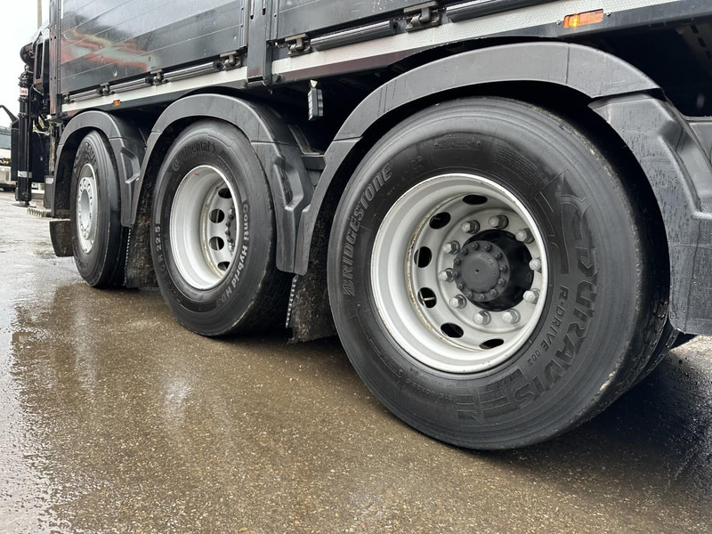 Volvo FM 460 8x4 TRIDEM + CRANE HIAB 192 E-5 X HIPRO - DYNAMIC STEERING - 364.000km - TOP CONDITION - משאית צד נופל/ שטוחה, משאית מנוף: תמונה 5 Volvo FM 460 8x4 TRIDEM + CRANE HIAB 192 E-5 X HIPRO - DYNAMIC STEERING - 364.000km - TOP CONDITION - משאית צד נופל/ שטוחה, משאית מנוף: תמונה 5