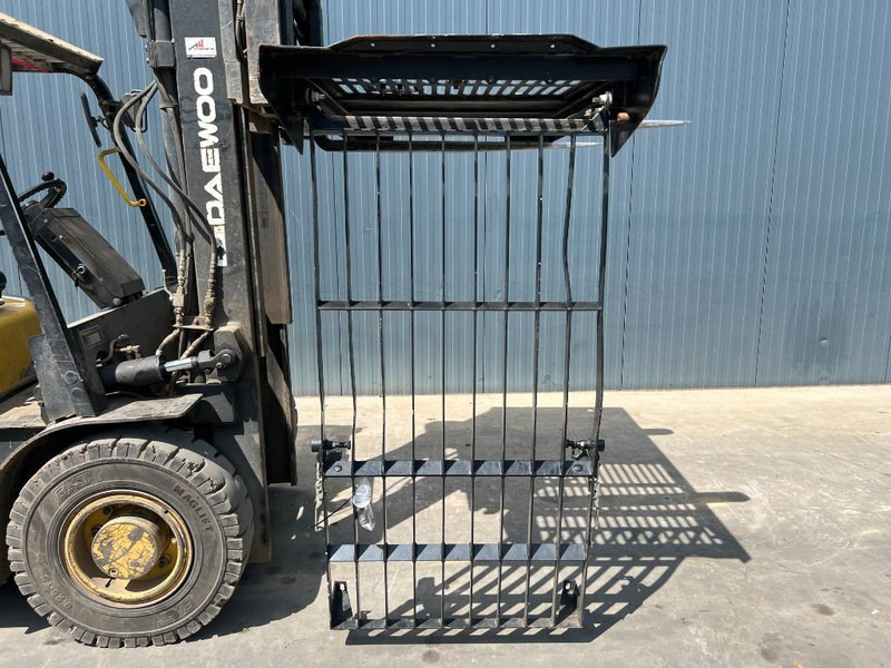 Cat 313E / 320F / 323E / 325F / 329E / 330F / 336E / 3 - תא ופנים הרכב עבור מכונת בנייה: תמונה 3 Cat 313E / 320F / 323E / 325F / 329E / 330F / 336E / 3 - תא ופנים הרכב עבור מכונת בנייה: תמונה 3