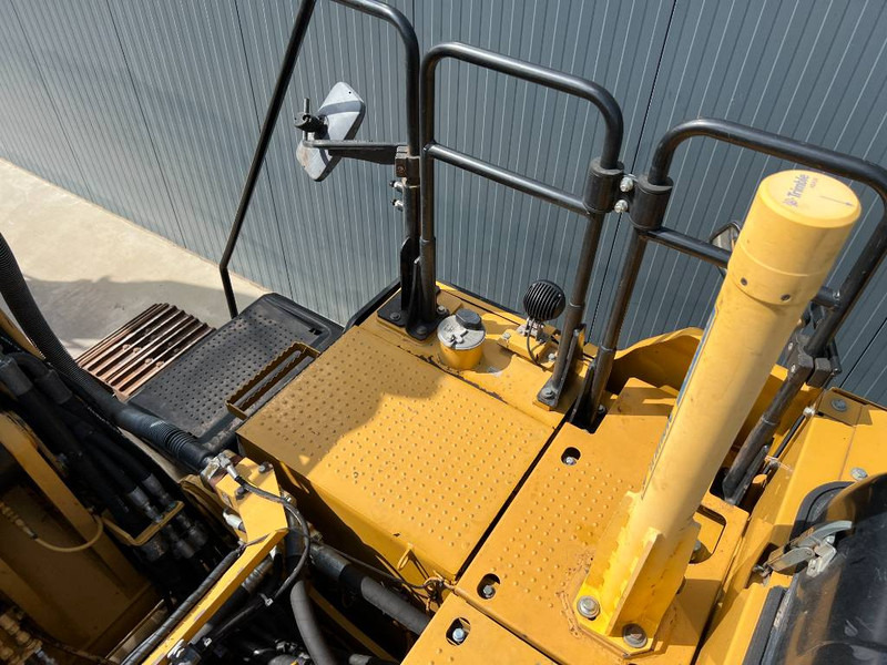 מחפר סורק Cat 323EL VA: תמונה 18